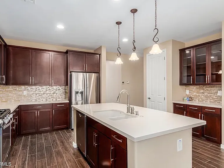3432 E Strawberry Dr — Photo 6