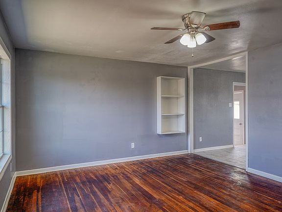 3rd image of 2902 N Alleghaney Ave