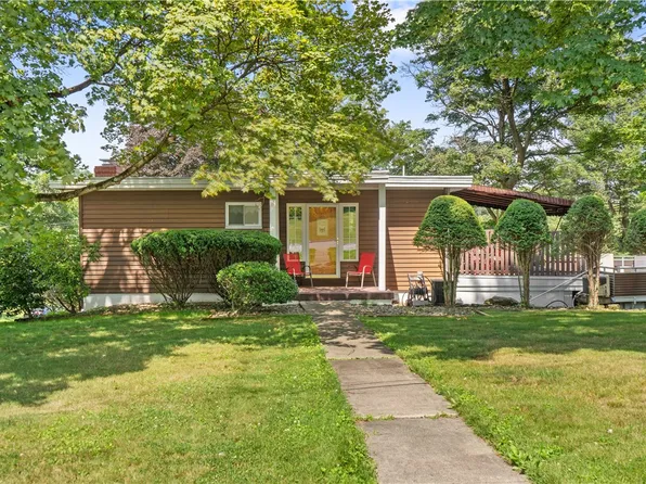 3700 Rosebriar Ave, Glenshaw, PA 15116