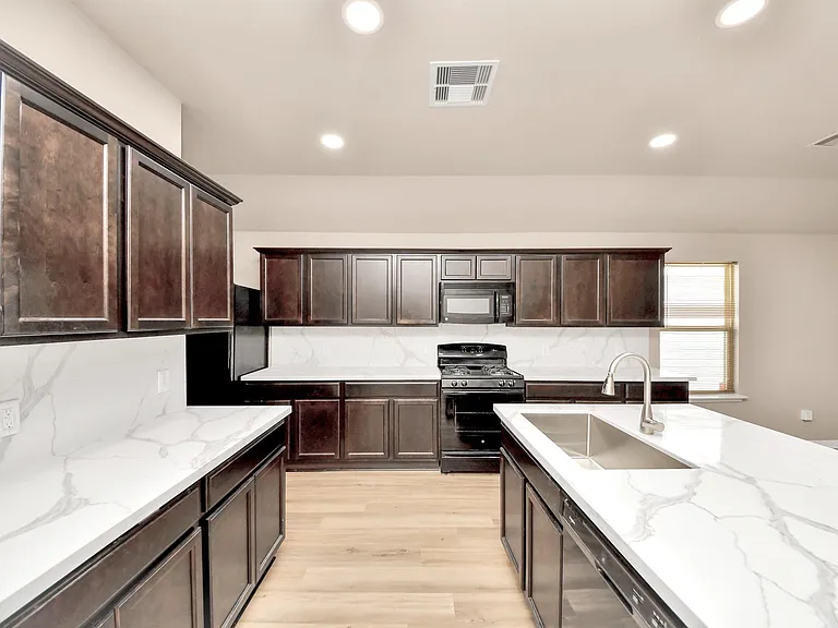 14111 Brunswick Place Dr — Photo 9