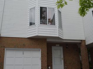 40 Jamie Ln, Staten Island, NY 10312