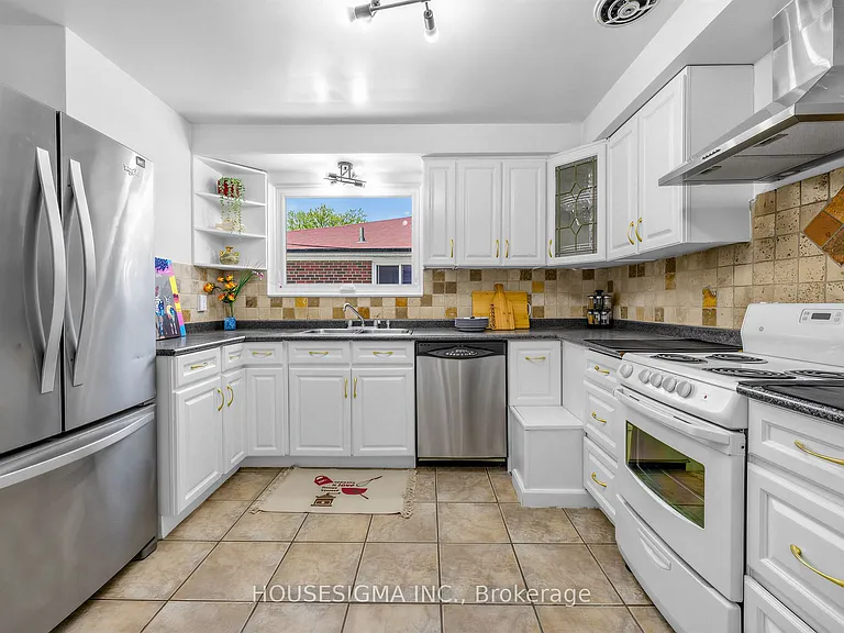 51 Tisdale Ave #MAIN FLOOR — Photo 7