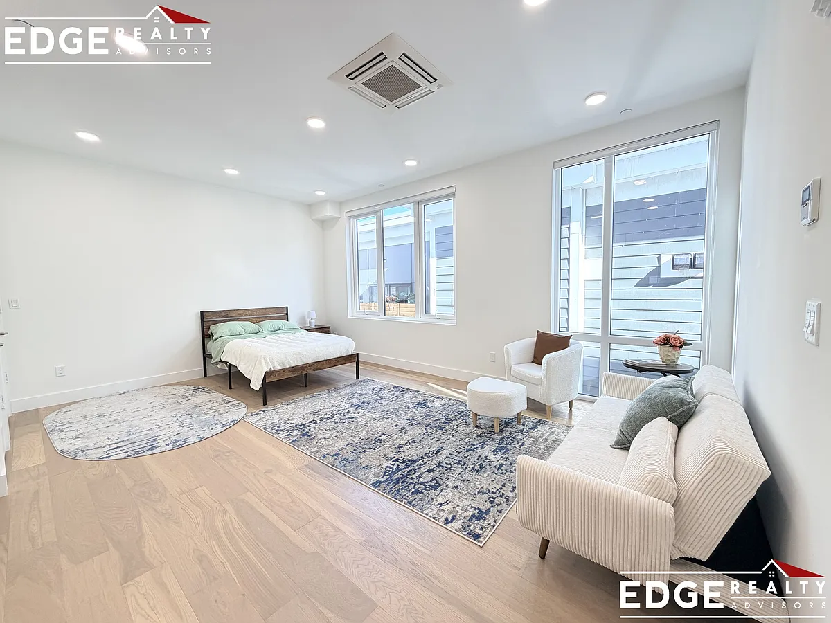 Building Photo - 36-38 Hichborn St #504