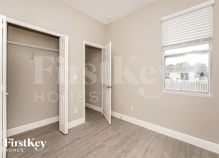 674 Tobias St SE — Photo 12
