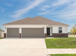 1392 E Perry St, Republic, MO 65738