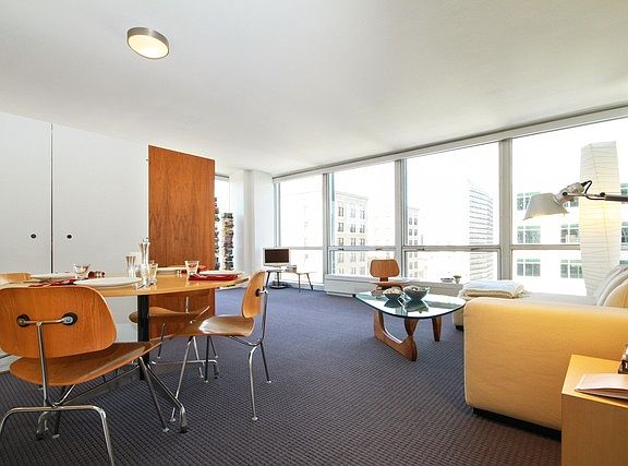 5th image of 340 W Diversey Pkwy APT 1116