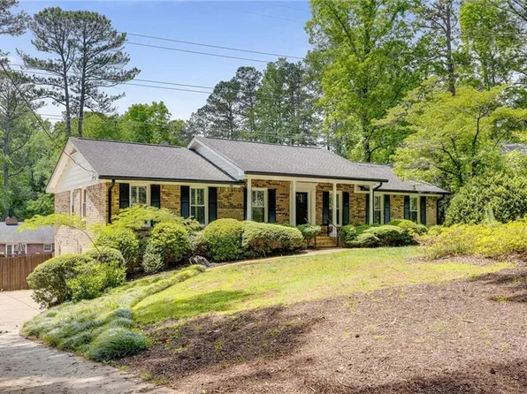 7264 Selkirk Dr, Atlanta, GA 30328