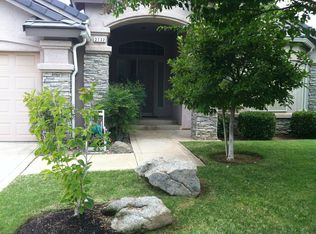 2732 E Darlington Ct, Fresno, CA 93720
