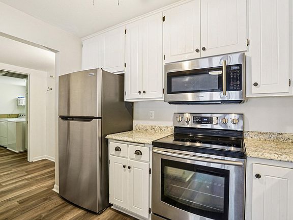 2nd image of 3150 Glen Oaks Ave APT 104A