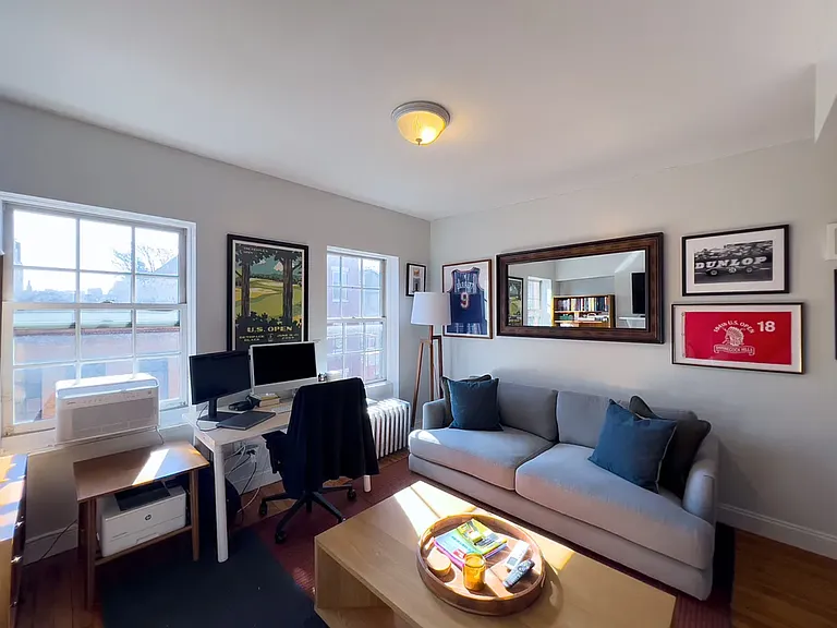 99 Perry St #5A — Photo 3