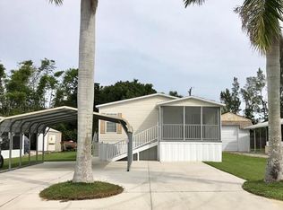 16817 Windcrest Dr, Fort Myers, FL 33908