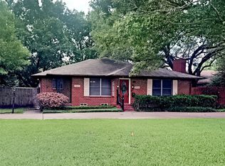 3803 Nw Pkwy, Dallas, TX 75225