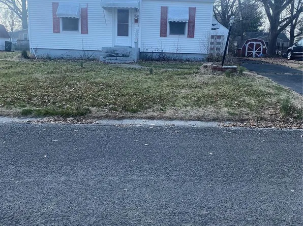 538 Meadow Ln, Collinsville, IL 62234