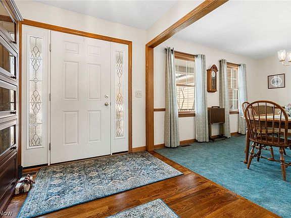 2nd image of 7020 Sweetwater Rd NE