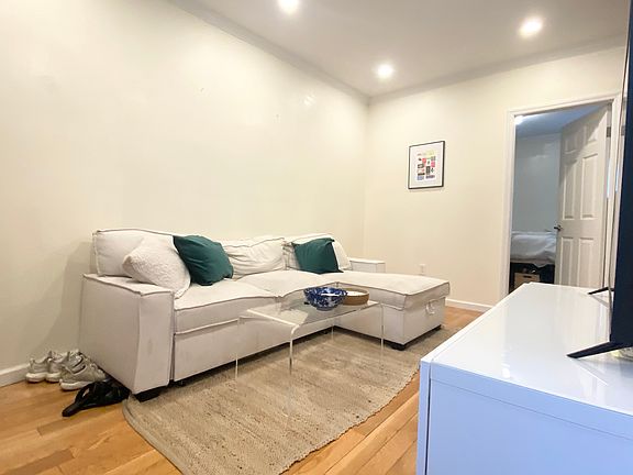 2nd image of 135 Sullivan St #3G