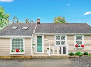 7162 Lakeshore Rd, Cicero, NY 13039