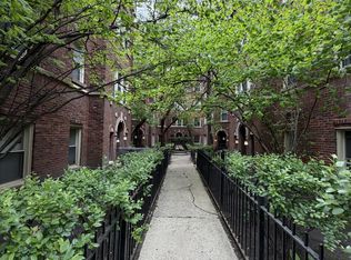4949 N Whipple St APT 1W, Chicago, IL 60625