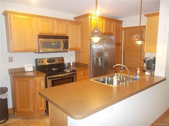 4th image of 30 SE Valare Ln #204