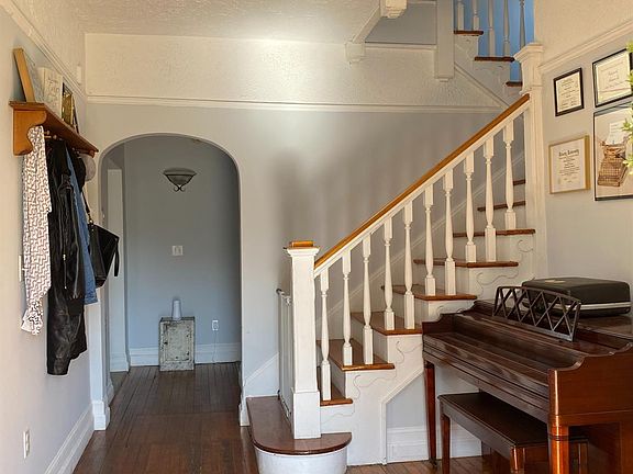 2nd image of 504 Stuart St Lot 5