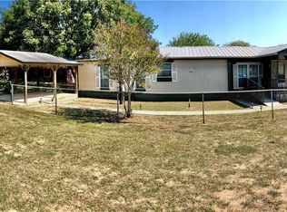 7575 W Dixon Rd, Somerset, TX 78069