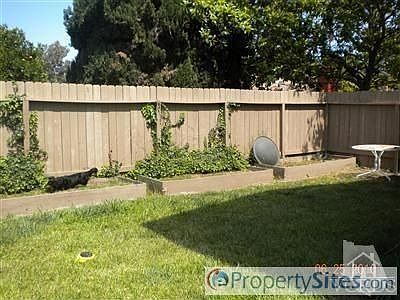 4th image of 458 Barry Dr