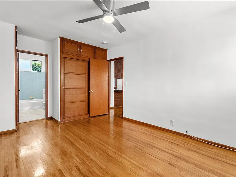 1127 Harrison Ave — Photo 10
