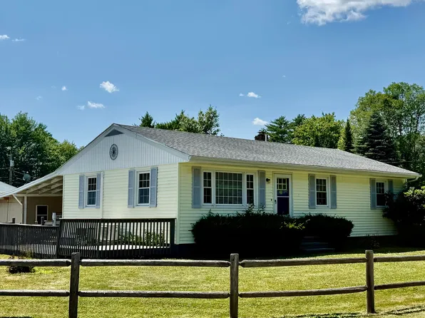 31 Brault Street, Lewiston, ME 04240