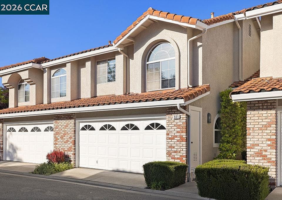 1st image of 371 Bellflower Ct