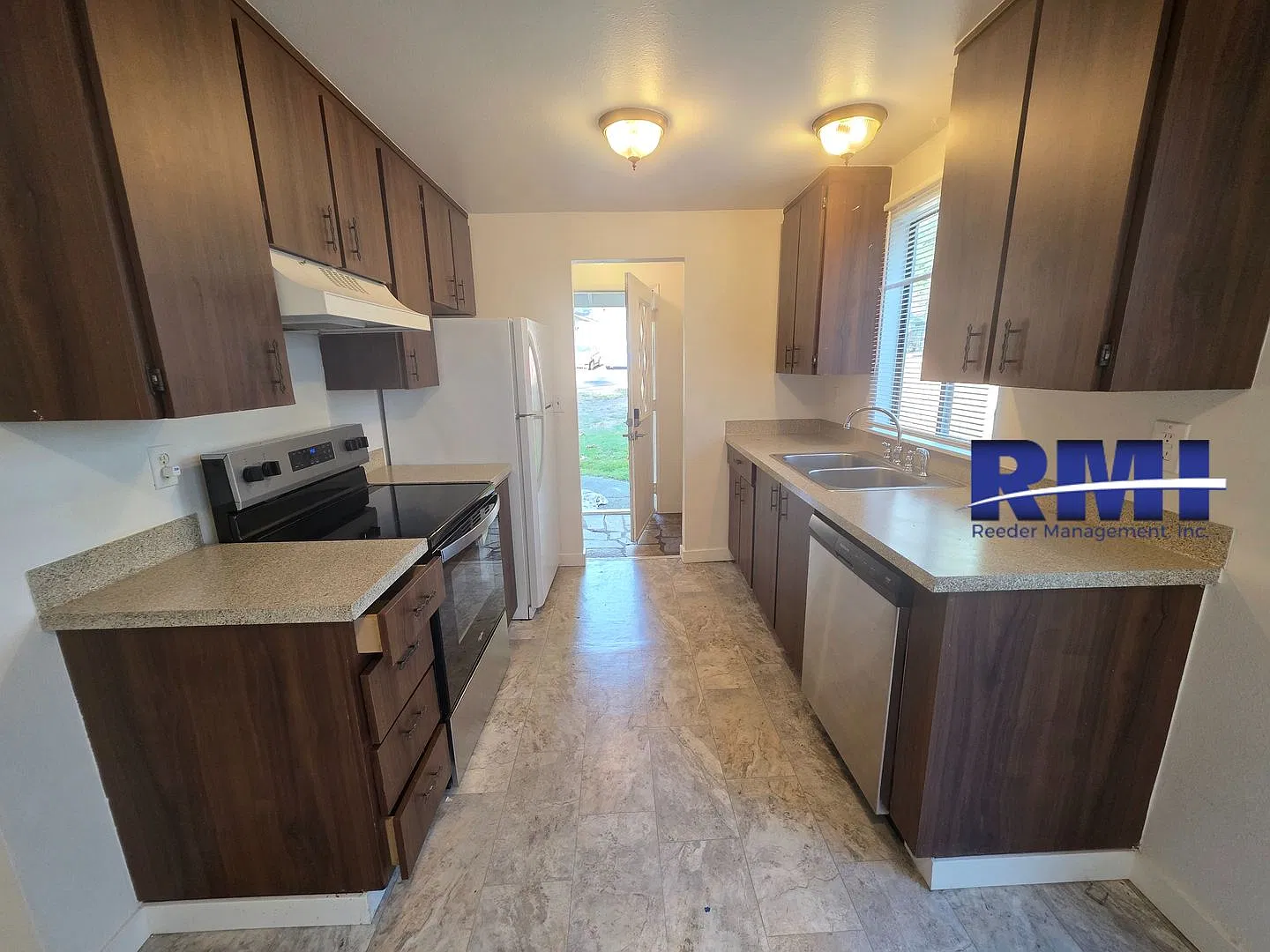 3-bedroom Gem located in the Bethel Valley Community! — Photo 3