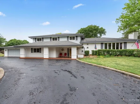 22W390 Broker Rd, Medinah, IL 60157