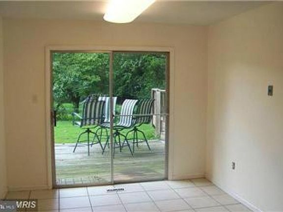 5th image of 12720 Melville Ln
