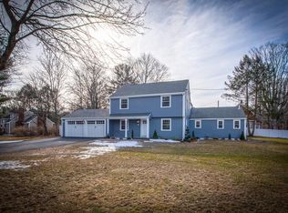 1 Old Tavern Rd, Wayland, MA 01778