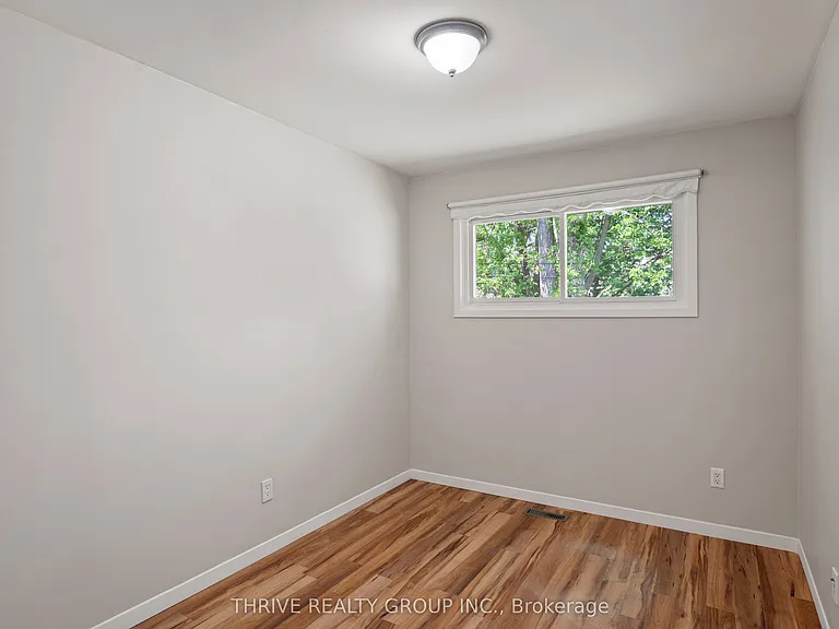 624 Mornington Ave — Photo 18