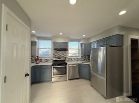 46 Hayward Ave