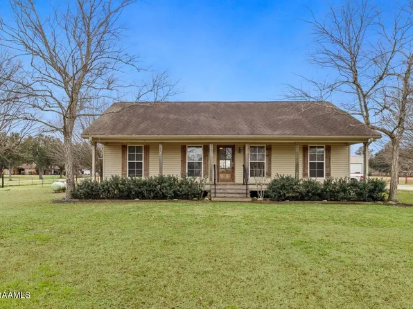 302 Superior Rd, Church Point, LA 70525