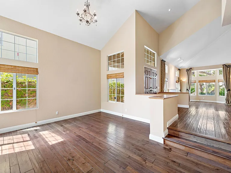 26841 Devonshire Rd — Photo 6