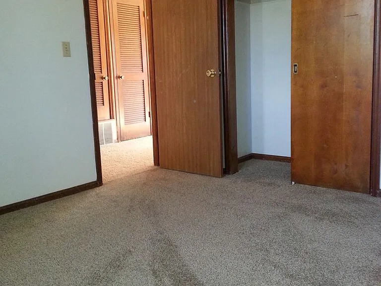 5203 Huntington Ave — Photo 9