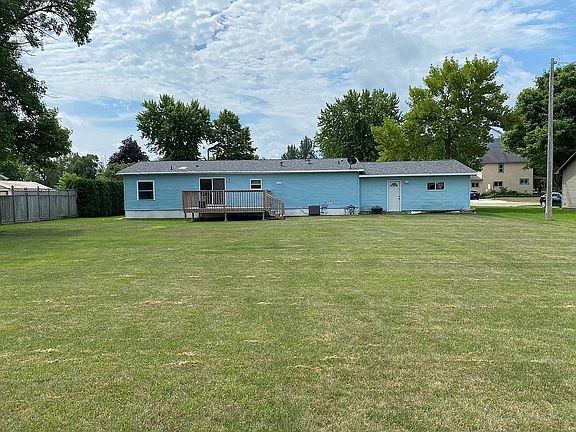 2nd image of 608 Elm Ave E
