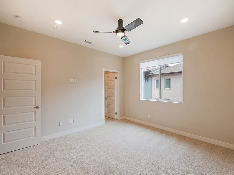 7756 Taylor Ln — Photo 17
