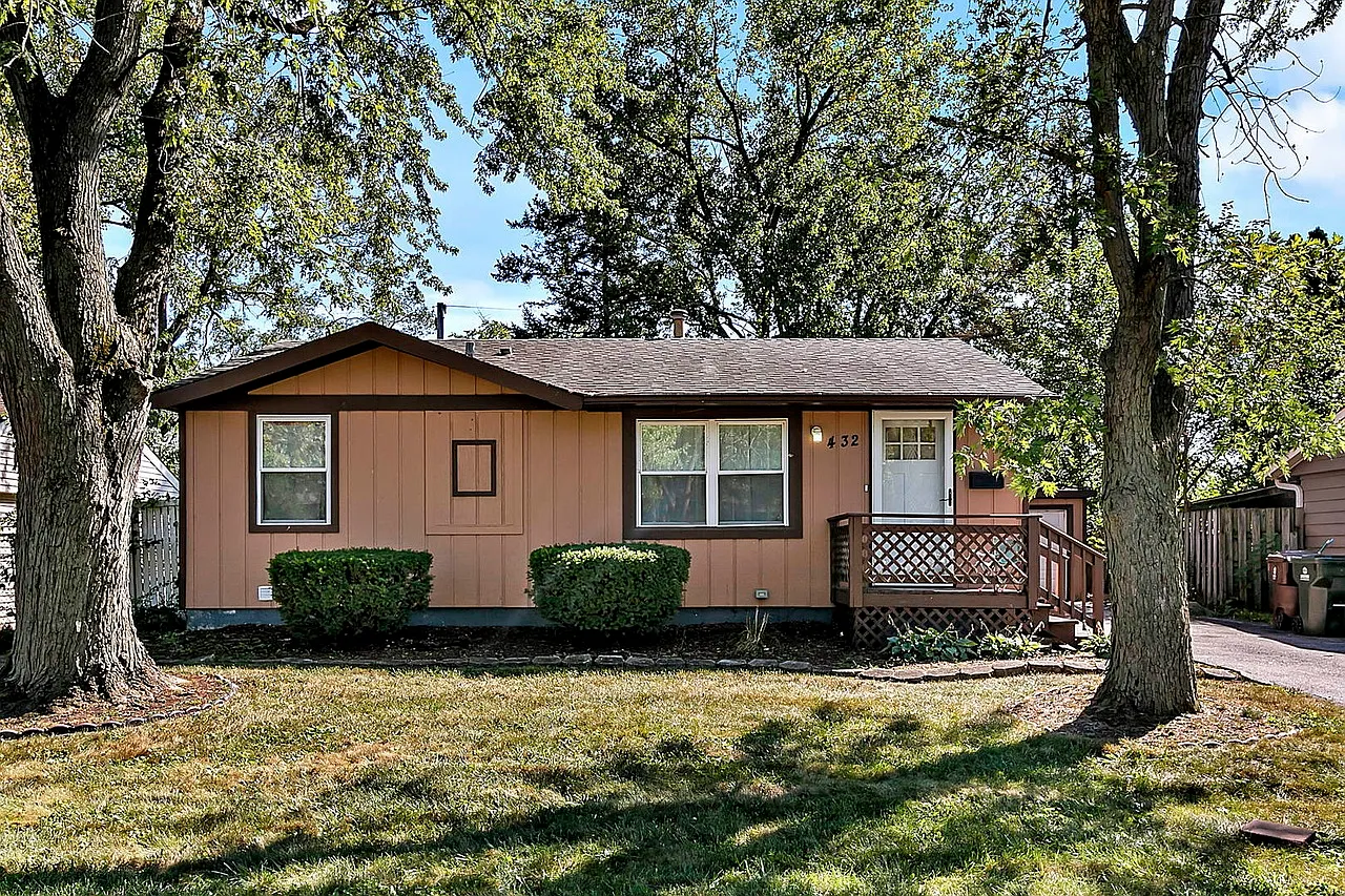 432 E Birch Dr — Photo 1