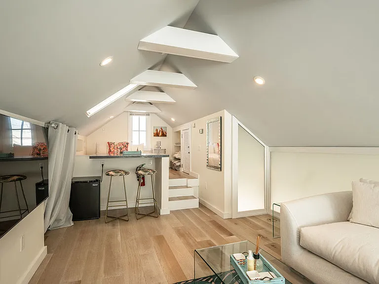 715 Chapman Ln — Photo 37