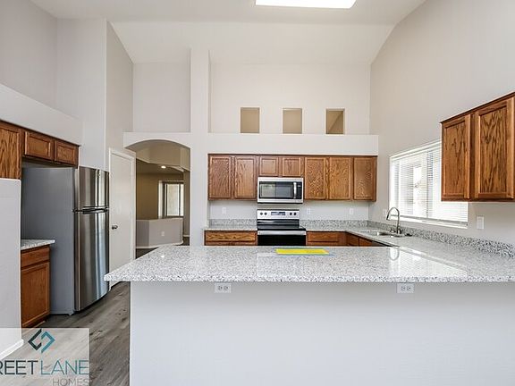 5th image of 3114 S 95th Ln