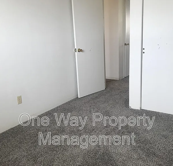 1401 W Allison Rd #3 — Photo 7