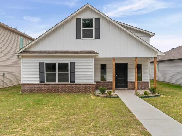 10405 Paul Eells Dr, North Little Rock, AR 72113