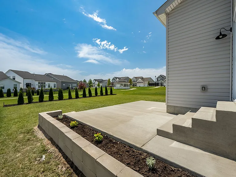 223 Randlin Dr — Photo 46