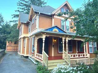86 Elm St, Oneonta, NY 13820