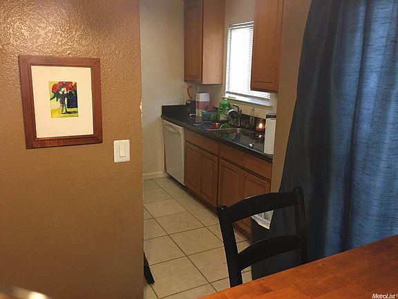 5th image of 5709 Glassboro Way