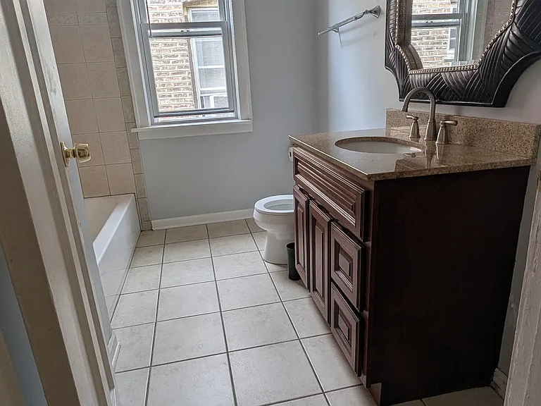 3745 W Addison St #2 — Photo 5