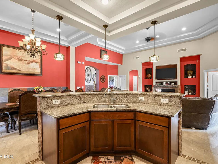 248 S Moon Rd — Photo 17