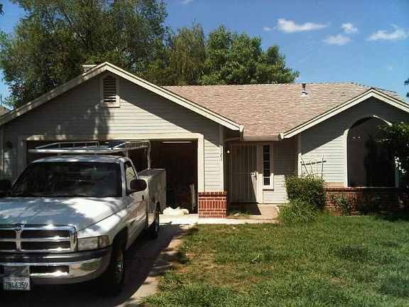 2nd image of 6721 Palmtree Ct